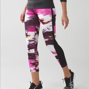 Lululemon Pigment Wind Berry Pace Leggings size 4